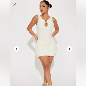 Fashion Nova Women’s L Stretchy Cream Textured Mini Dress W/ Pearl Keyhole